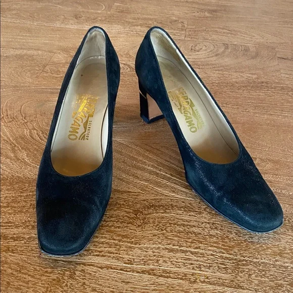 Salvatore Ferragamo heels - Picture 8 of 13